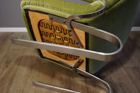 2 Freischwinger Lounge Chairs Flachstahl