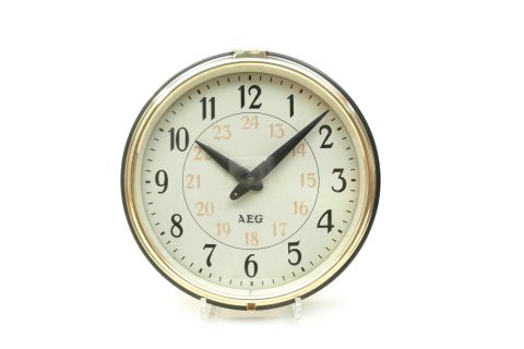 AEG Wanduhr