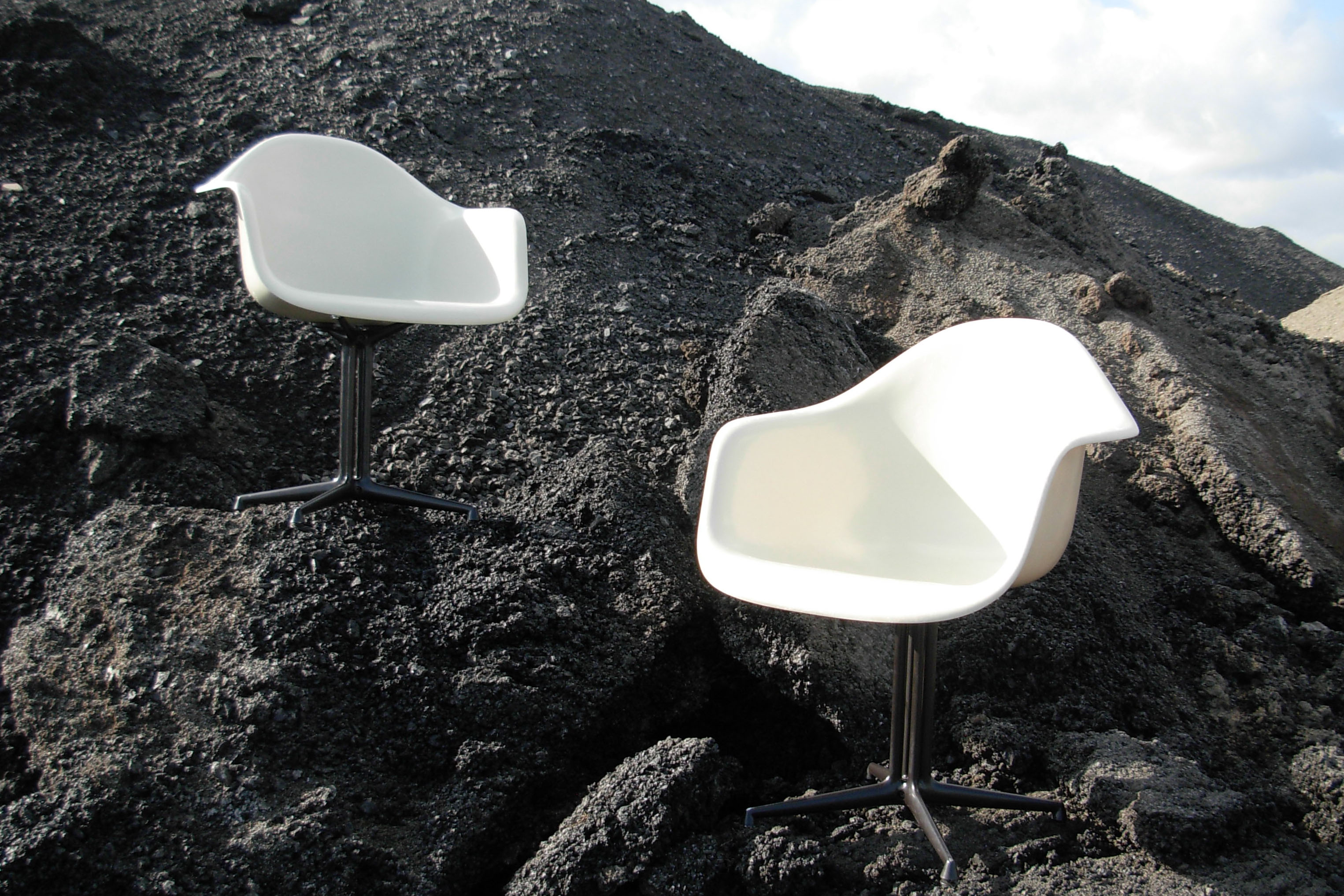 Charles Eames Arm Chair Vitra