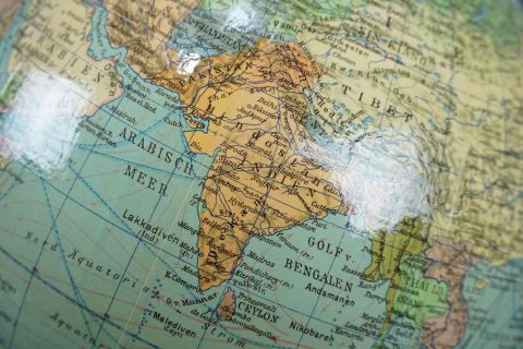 Columbus Globus Mid Century