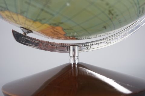 Columbus Globus Mid Century