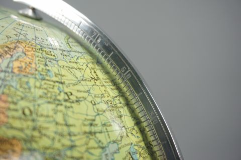 Columbus Globus Mid Century