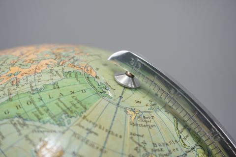 Columbus Globus Mid Century