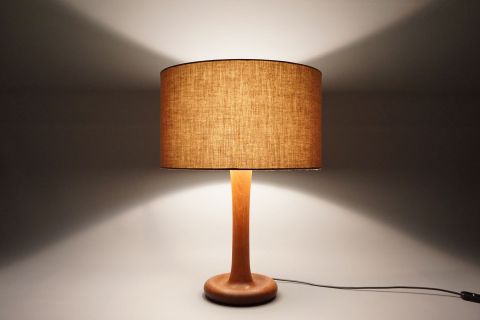 Danish Dyrlund Teak Tablelampe