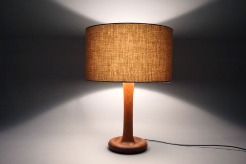 Dänische Dyrlund Teak Tischlampe