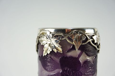 Emile Galle Clematis Vase mit Silbermontur