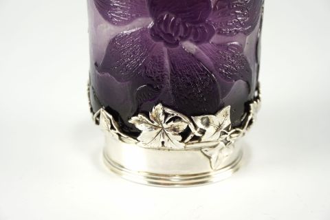 Emile Galle Clematis Vase mit Silbermontur