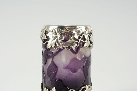 Emile Galle Clematis Vase mit Silbermontur