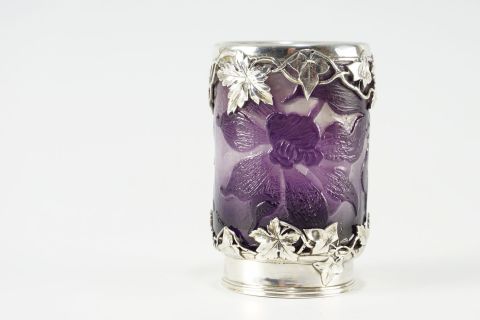 Emile Galle Clematis Vase mit Silbermontur