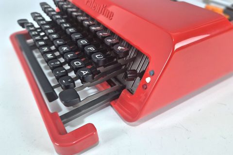 Ettore Sottsass Schreibmaschine Olivetti