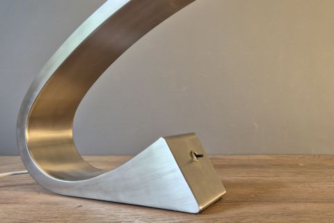 Fase Impala Futuristische V2A Schreibtischlampe