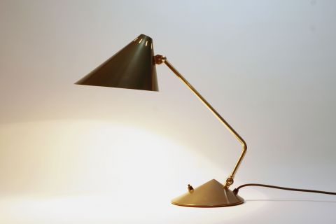 Hala Mid Century Modern Lamp