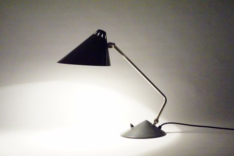Hala Mid Century Modern Lamp