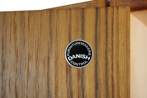 2 x Hans J Wegner RY Møbler Cabinet