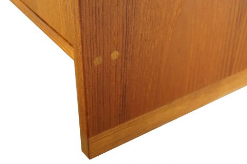 2 x Hans J Wegner RY Møbler Cabinet