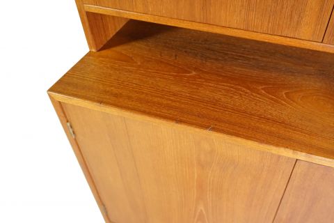 2 x Hans J Wegner RY Møbler Cabinet