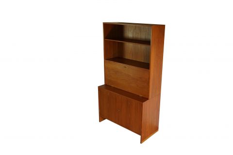 2 x Hans J Wegner RY Møbler Cabinet