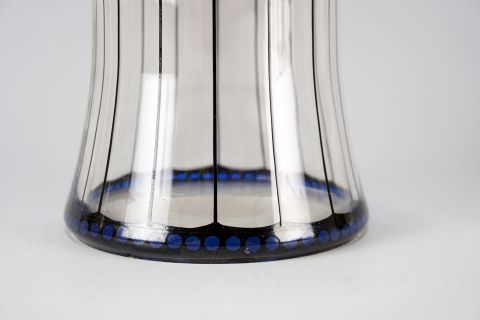 Art Nouveau caraf Haida Glass school