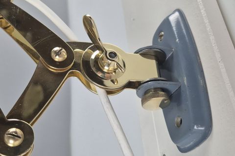 Kaiser Idell Scherenlampe Messing 6778