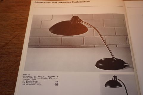 Kaiser Idell Tischlampe 6786