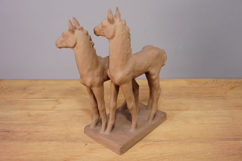 Karlsruhe Majolika 2 Fohlen Pferde