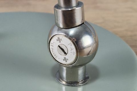 Le Phare - Lausanne tablelamp