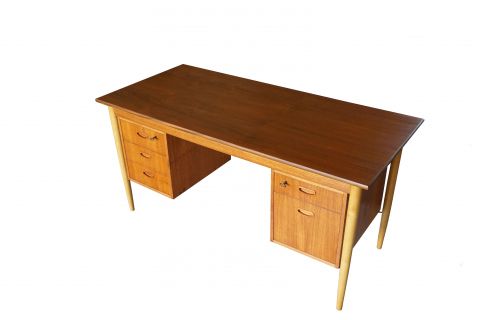 Mid Century Teak Schreibtisch