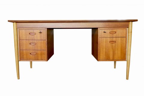 Mid Century Teak Schreibtisch