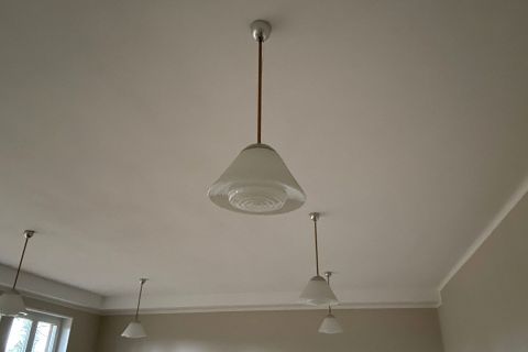 Mithras Bauhaus Lampe Opalglas
