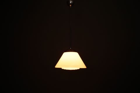 Mithras Bauhaus Lamp Opal Glass
