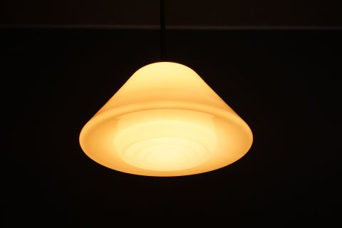 Mithras Bauhaus Lampe Opalglas