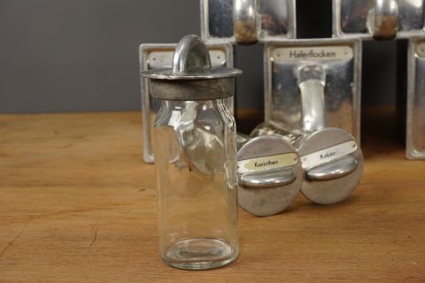 Chutes for Frankfurter Küche