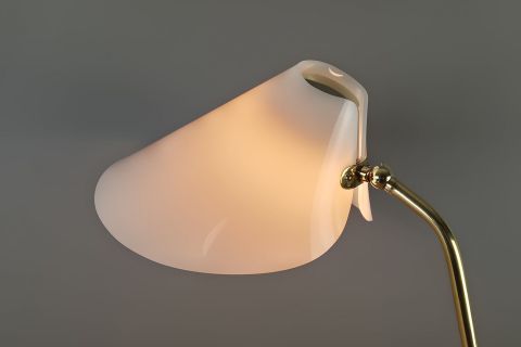 Mid Century brass acrylic tablelamp