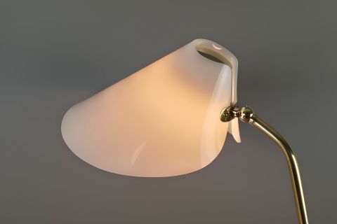 Mid Century brass acrylic tablelamp