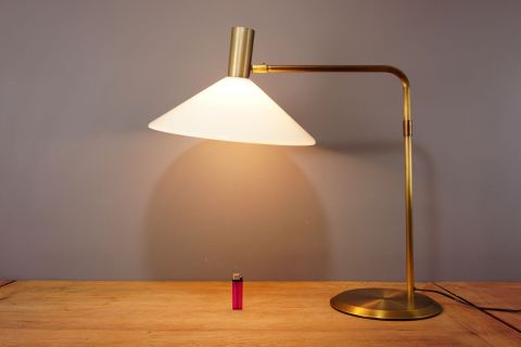 Tischlampe SLZ Swisslamps International
