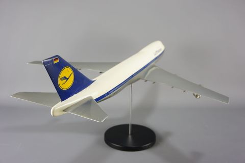 Vintage 1970 Display Boeing Airplane