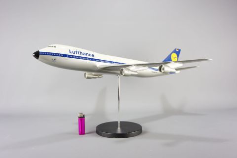 Vintage 1970 Display Boeing Airplane
