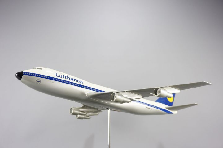 Vintage 1970 Display Boeing Airplane