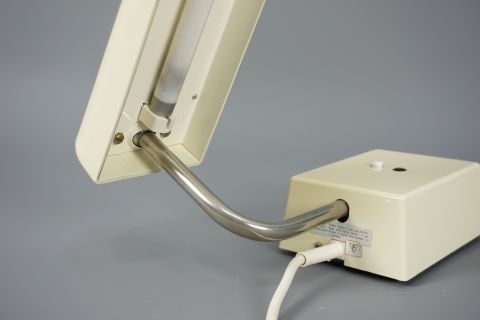 Wolfgang Tümpel Schreibtischlampe Neon